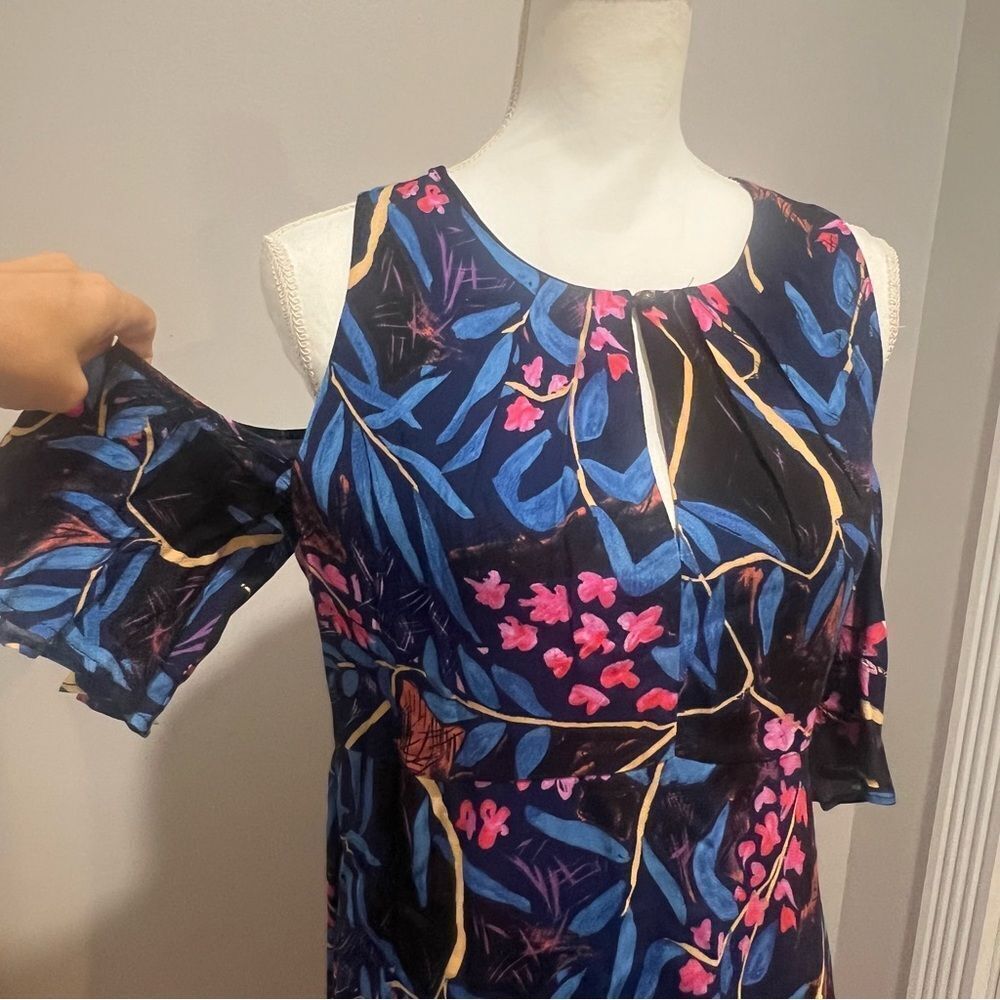 NWOT Anthropologie MAEVE Elia Cold Shoulder midi Dress In Navy Motif size US 8 - Picture 5 of 9